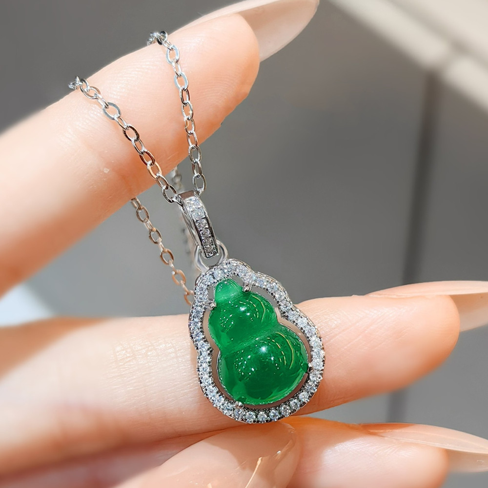Crystal Choker Necklace - ธรรมชาติสีเขียวอาเกตมรกตอัญมณี Calabash จี้สร้อยคอผู้หญิง 18K สีขาวทองเงิน 45