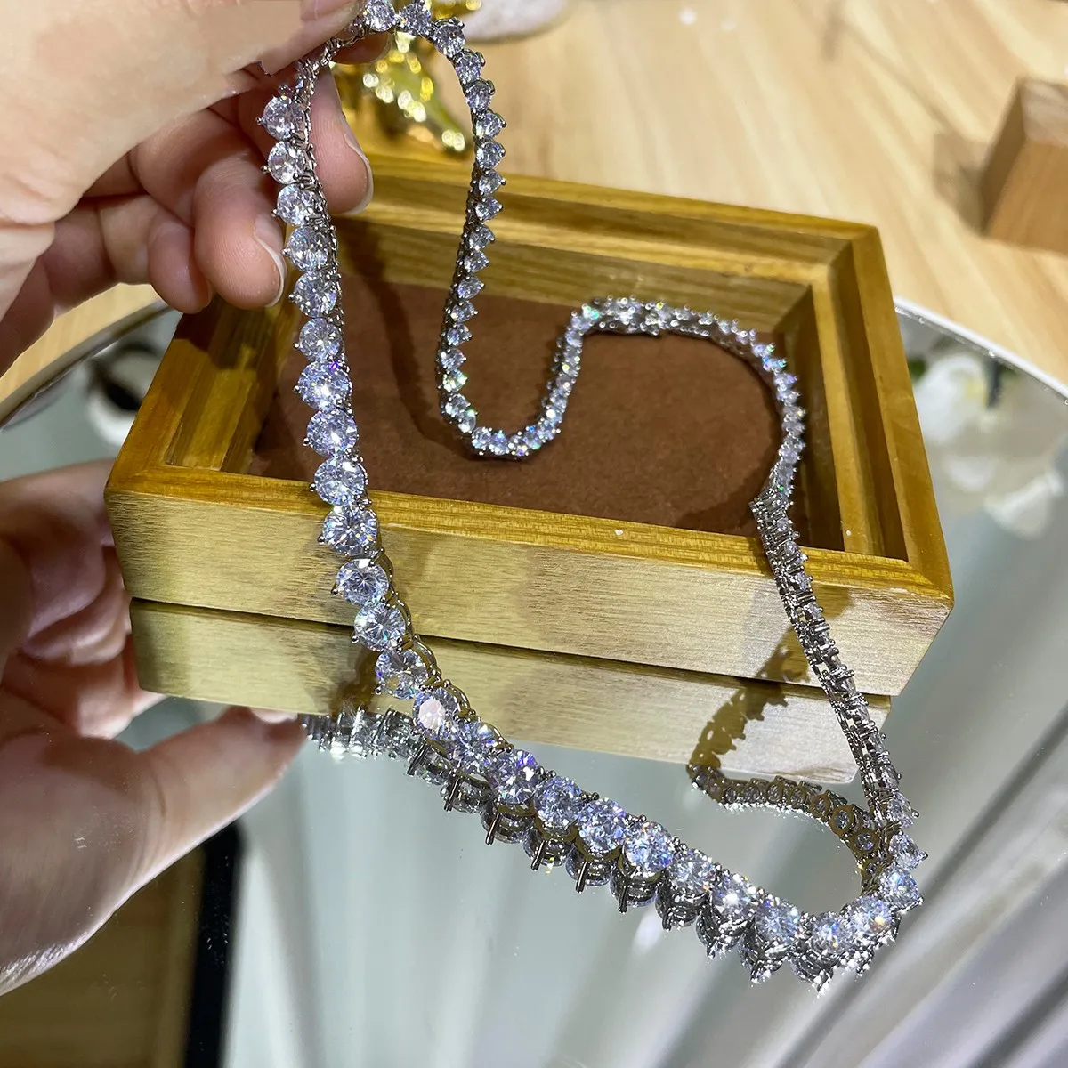 สร้อยคอออกแบบให้หรูหรา7mm สำหร - Crystal Choker Necklace บทวิจารณ์และราคา