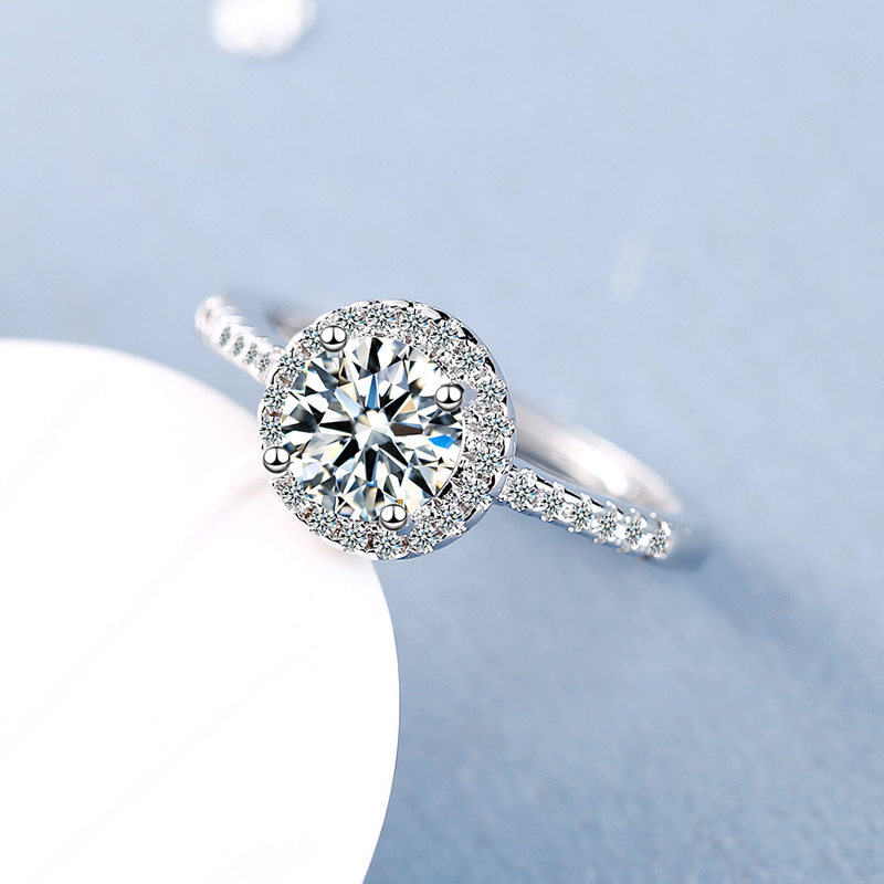 ใหม่ 925 เงินสเตอร์ลิงรอบ AAA  - Statement Cocktail Ring บทวิจารณ์และราคา