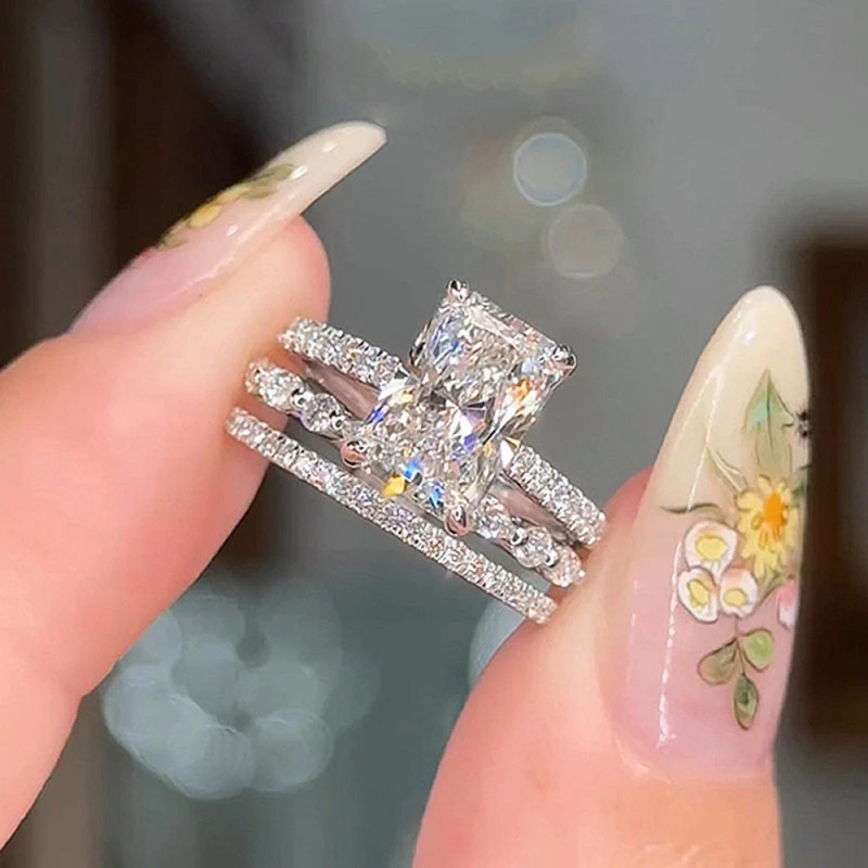 แหวนชุดประดับมอสซาไนต์รูปดอกไม - Moissanite Ring บทวิจารณ์และราคา