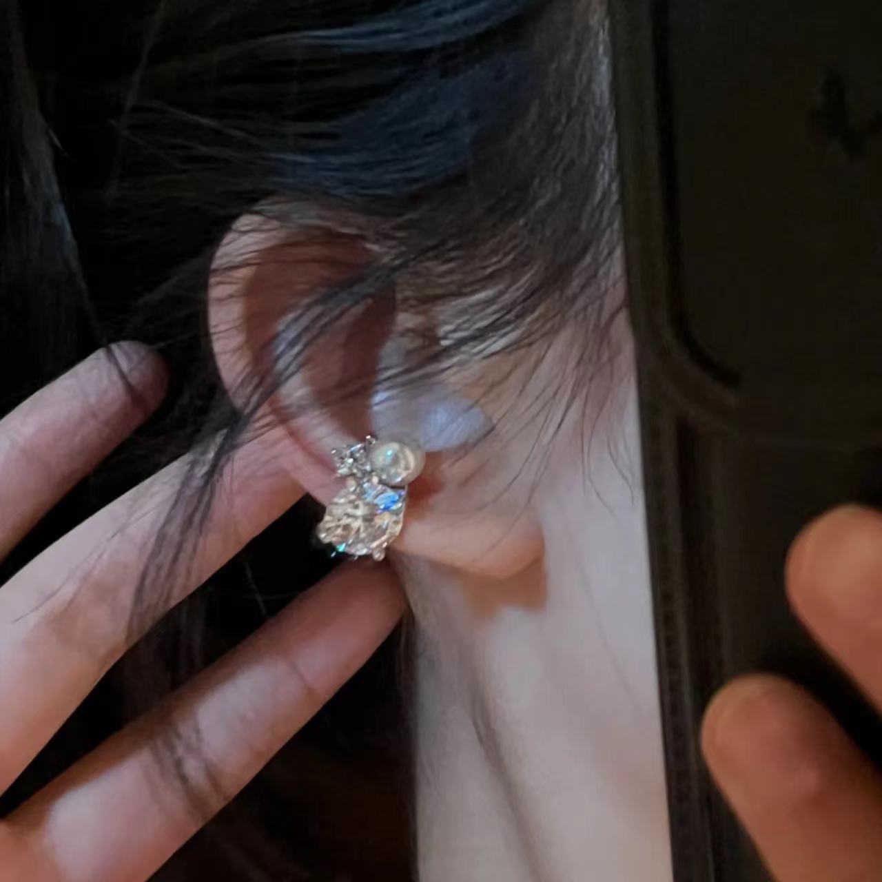 ต่างหูหนีบประดับมุกเทียมและเพช - Ear Cuff No Piercing บทวิจารณ์และราคา