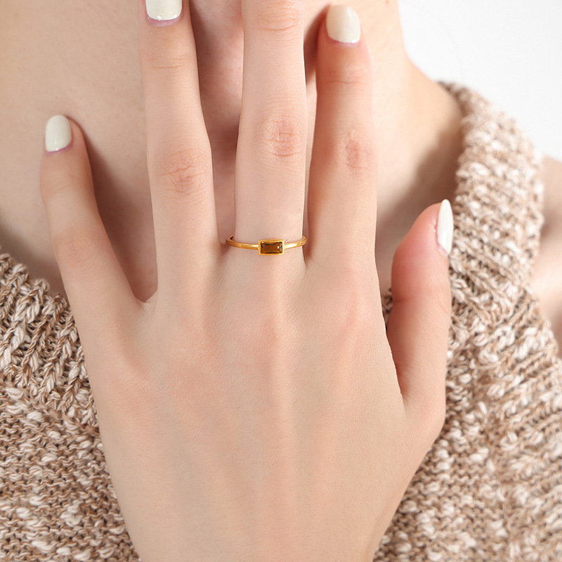 สแตนเลส Minimal Birthstone หิน - Birthstone Ring Set บทวิจารณ์และราคา