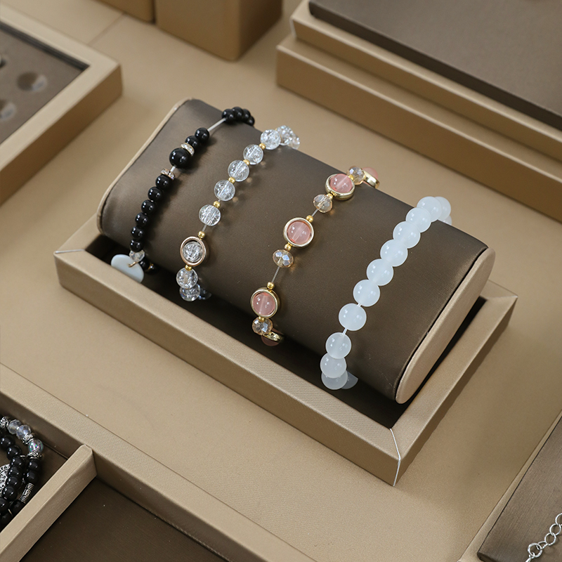 ชั้นวางโชว์เครื่องประดับหนัง P - Jewelry And Watches Exhibition บทวิจารณ์และราคา